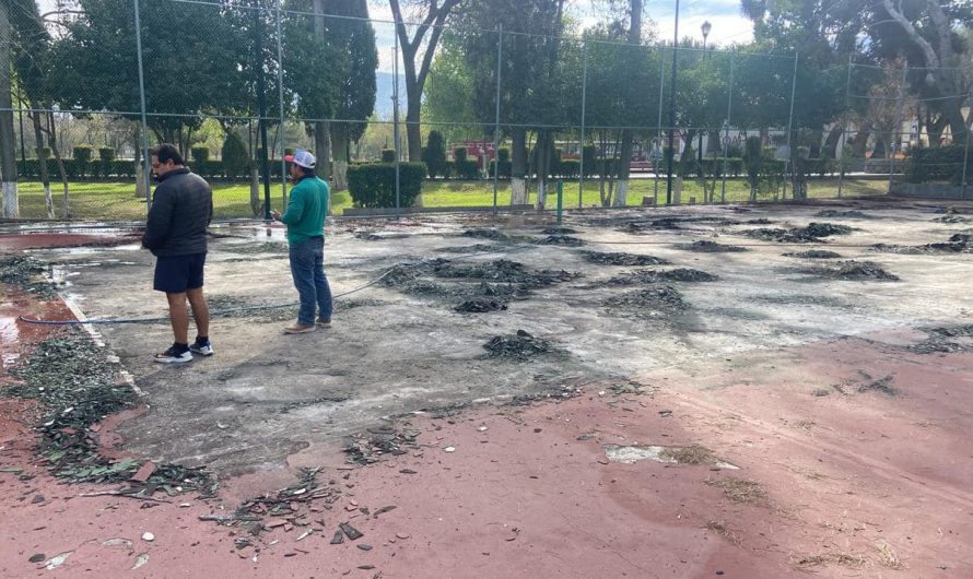 Inician trabajos de remodelación de cancha de Tenis en la ciudad deportiva.