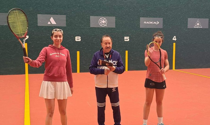 Destacan frontenistas coahuilenses en torneo internacional de la Ciudad de México.