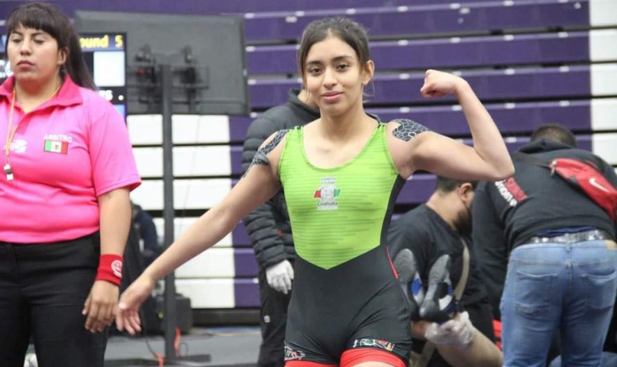 Brilla Francia Sandoval en Luchas y Fútbol.